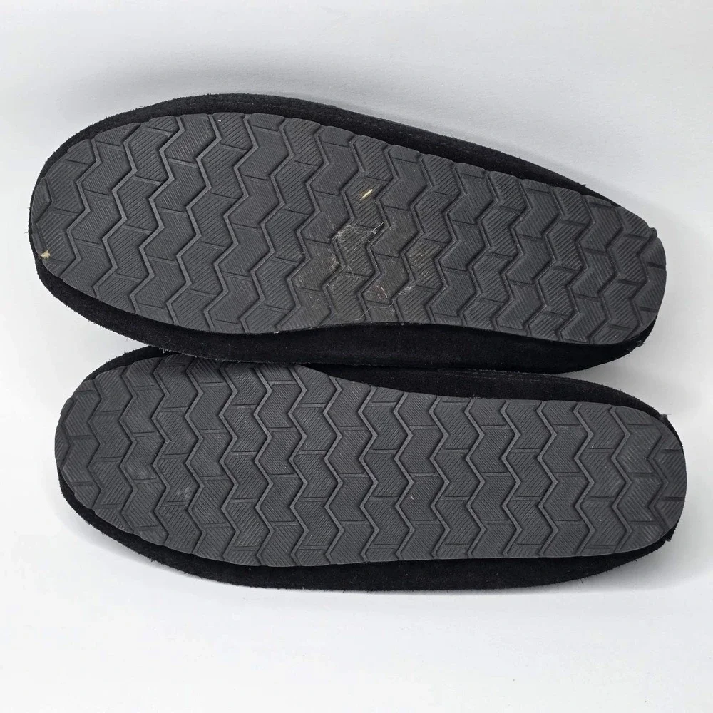 1901 MS Vancouver Men's Slippers Size 7 Black Suede Slip On Faux Fur Moccasin